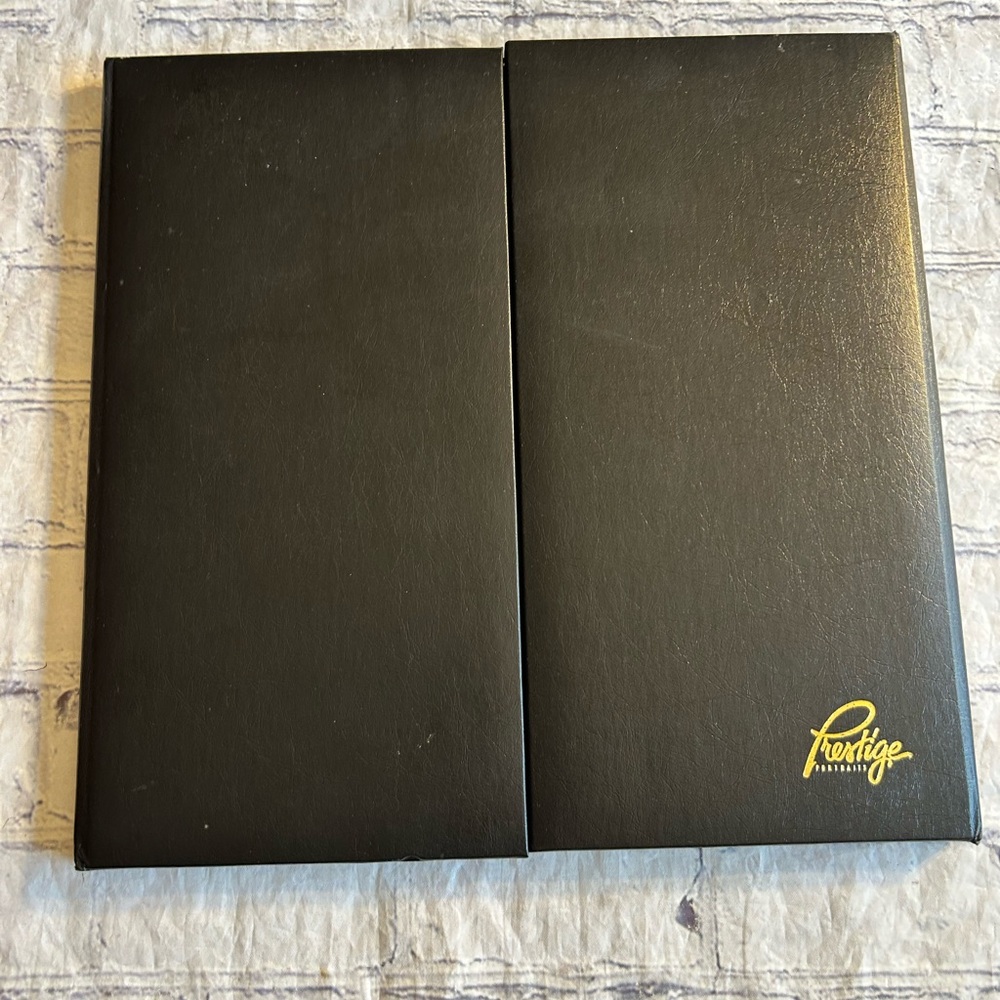 PRESTIGE PORTRAITS VINTAGE BLACK PHOTO ALBUM BOOK GOLD COLOR ACCENTS